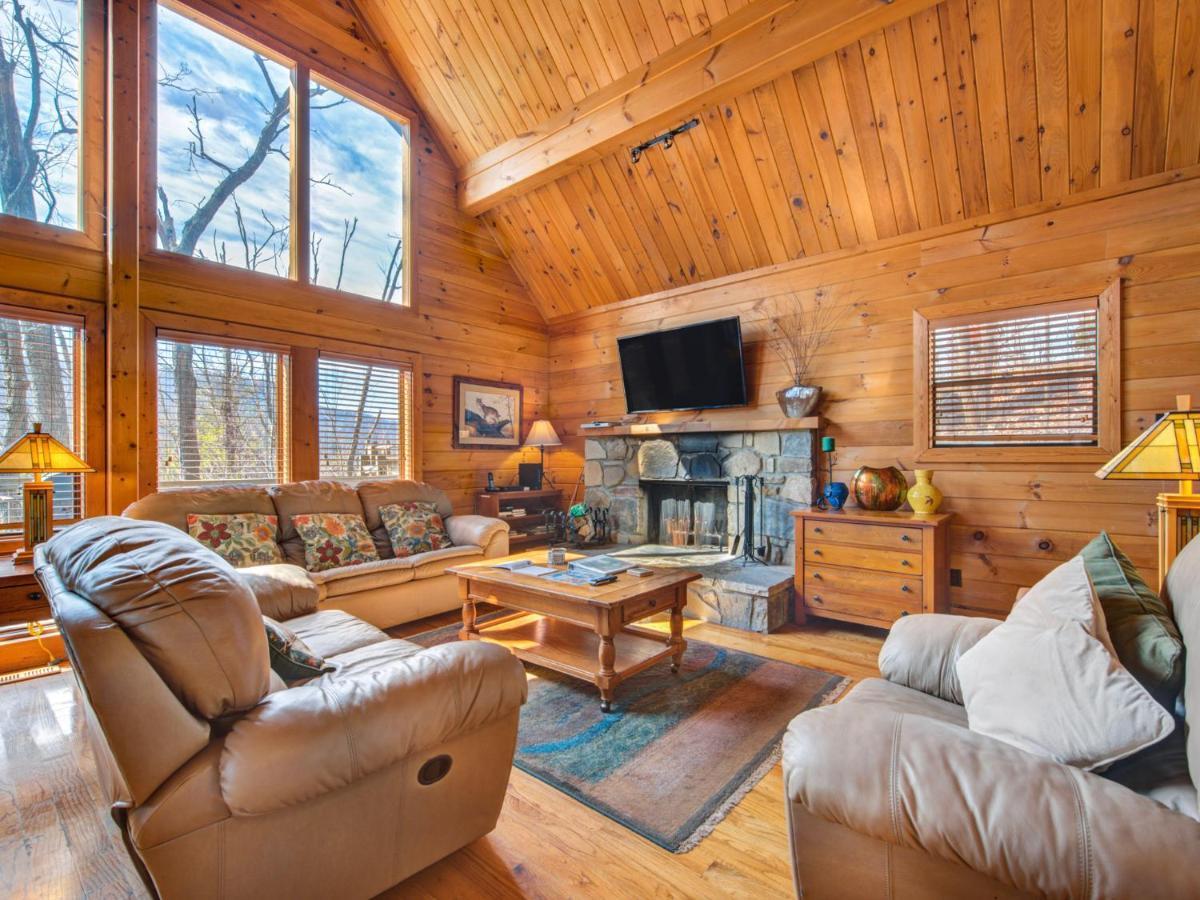 Mountain Treasure Villa Gatlinburg Exterior photo